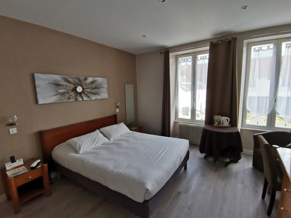 Logis Hotel Le Cerf Briare Zewnętrze zdjęcie