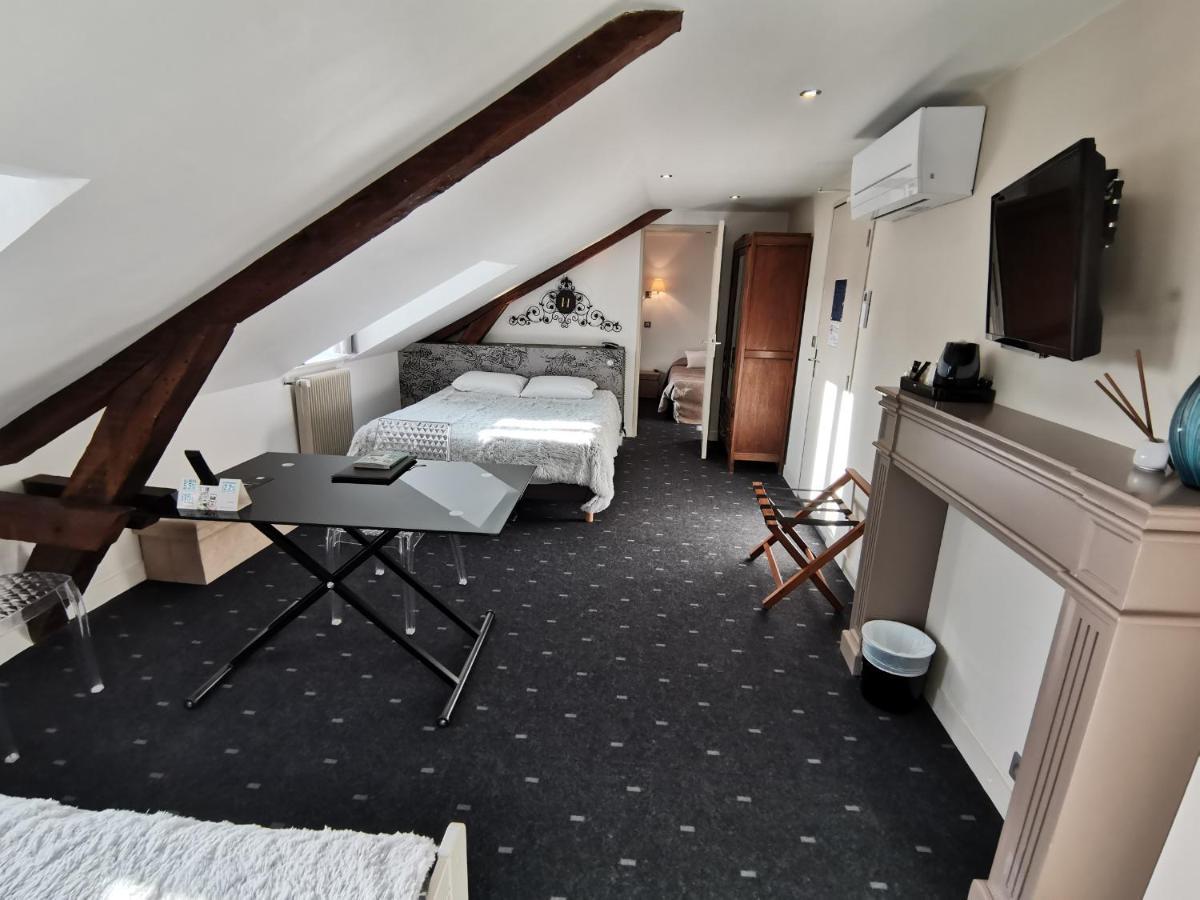 Logis Hotel Le Cerf Briare Zewnętrze zdjęcie