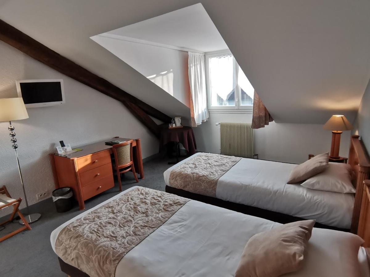 Logis Hotel Le Cerf Briare Zewnętrze zdjęcie