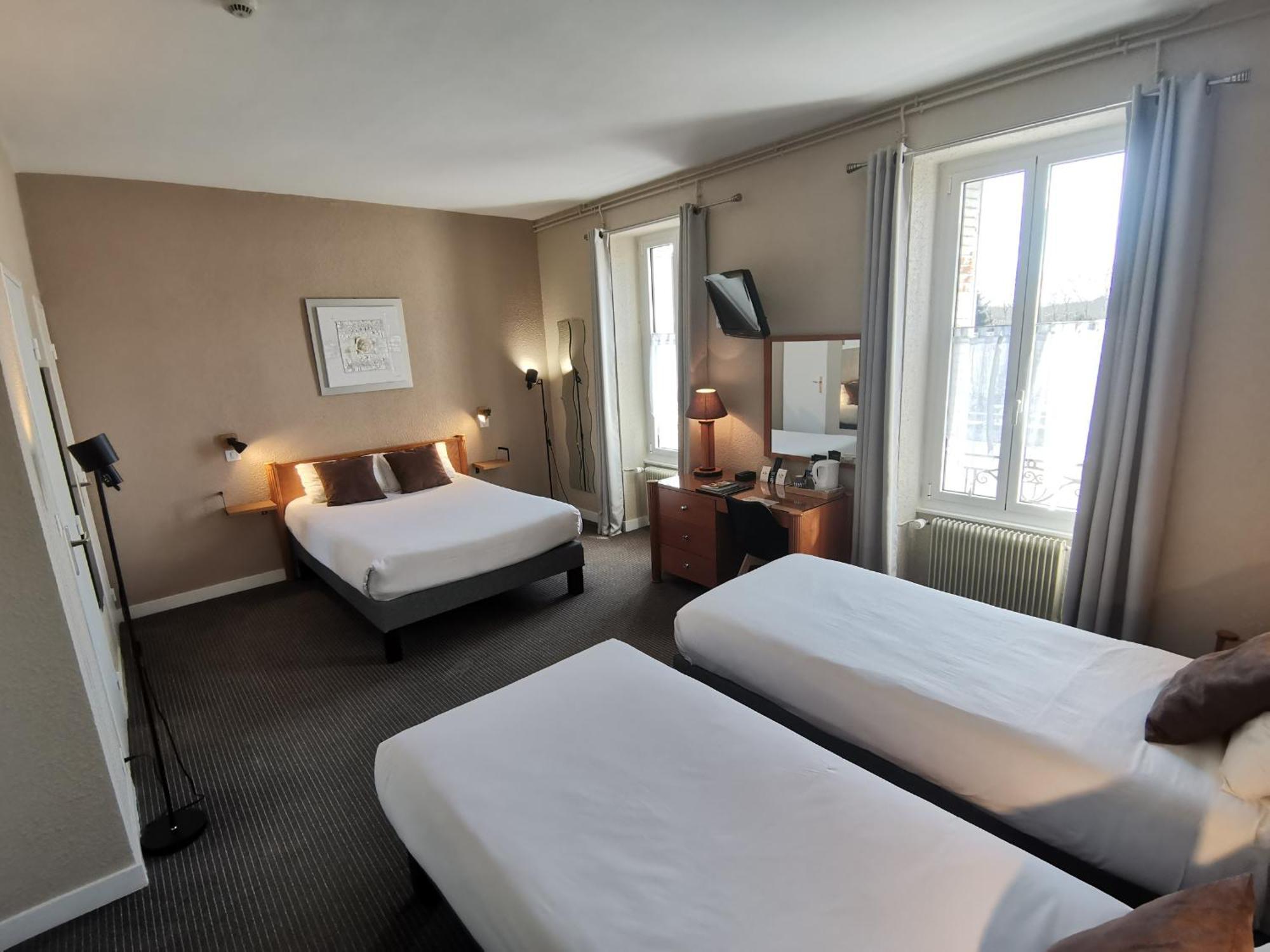 Logis Hotel Le Cerf Briare Zewnętrze zdjęcie